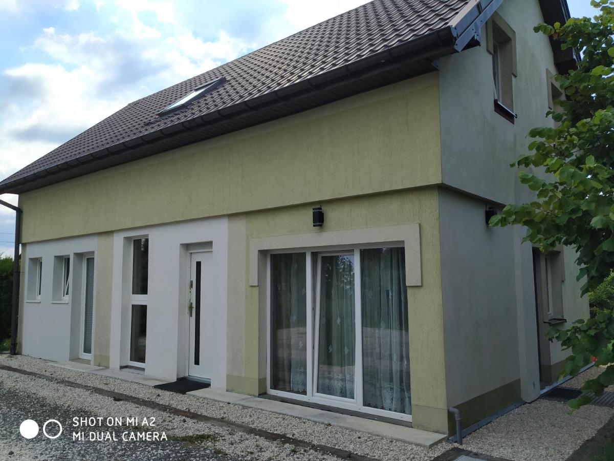 Noclegi Malgorzatka Solec-Zdrój Exterior foto